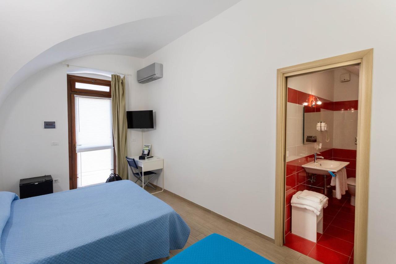 Z'Bass Rooms Termoli Εξωτερικό φωτογραφία